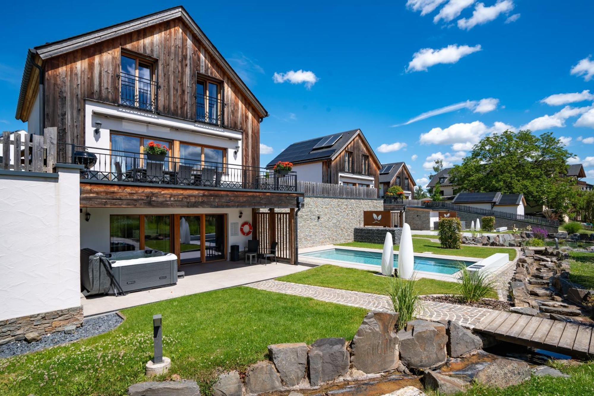 Chalets Petry Spa & Relax Bettel エクステリア 写真