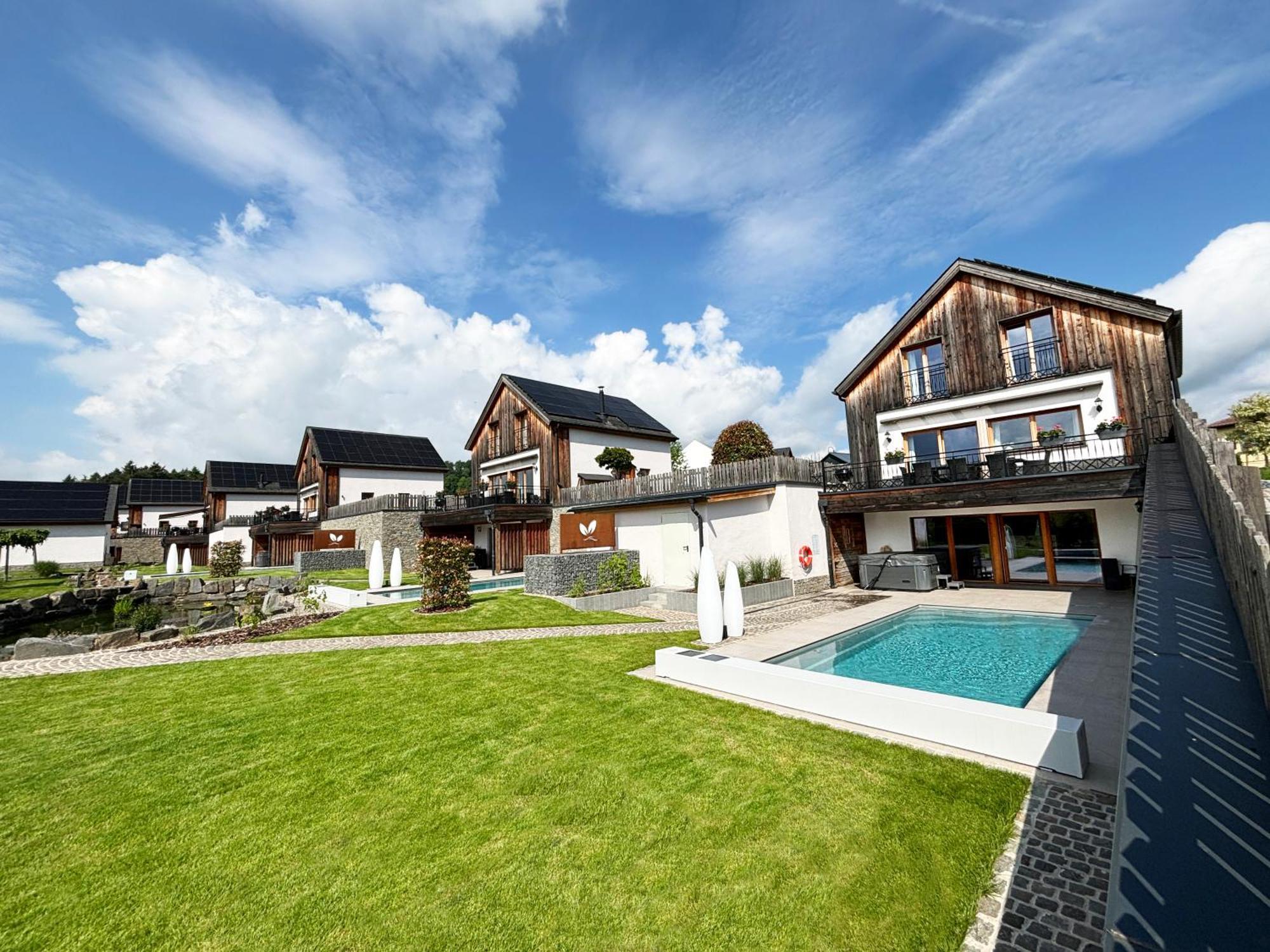 Chalets Petry Spa & Relax Bettel エクステリア 写真